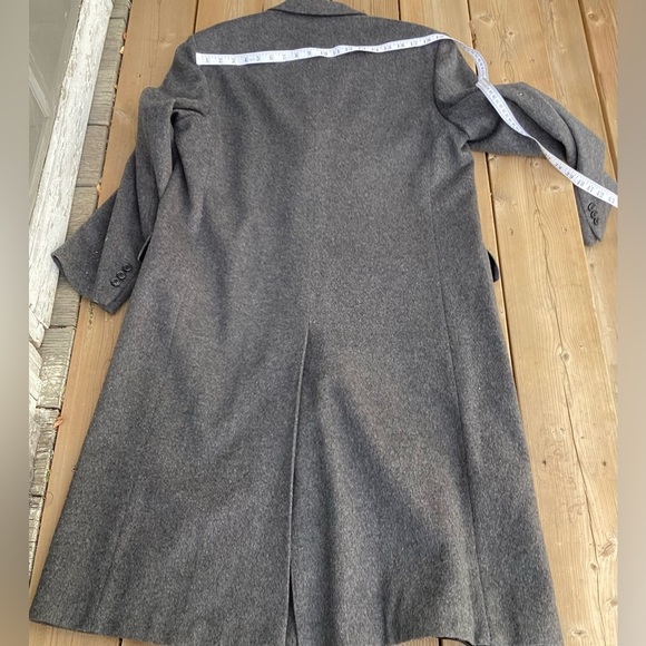 Men’s H Leishman lined virgin wool grey trench coat. 
42R in pristine condition - Picture 11 of 11